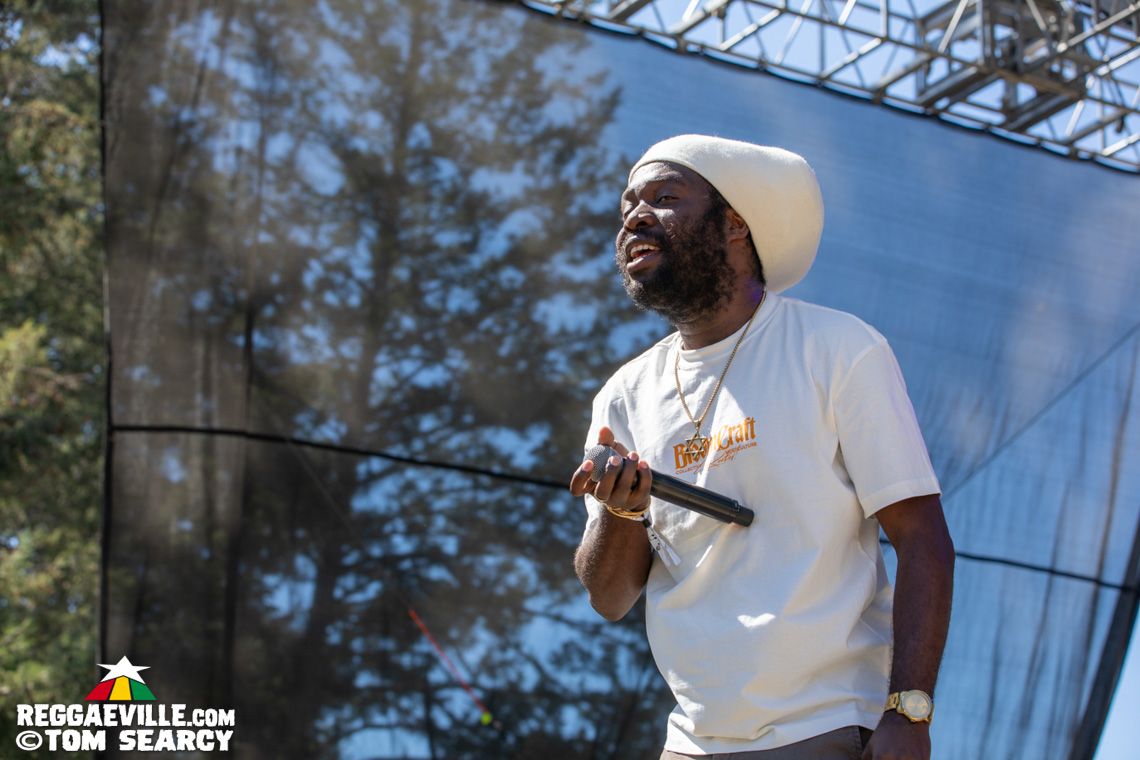 Sister Nancy, Iba Mahr, Bobby Hustle