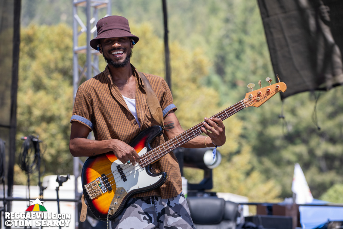 Sister Nancy, Iba Mahr, Bobby Hustle