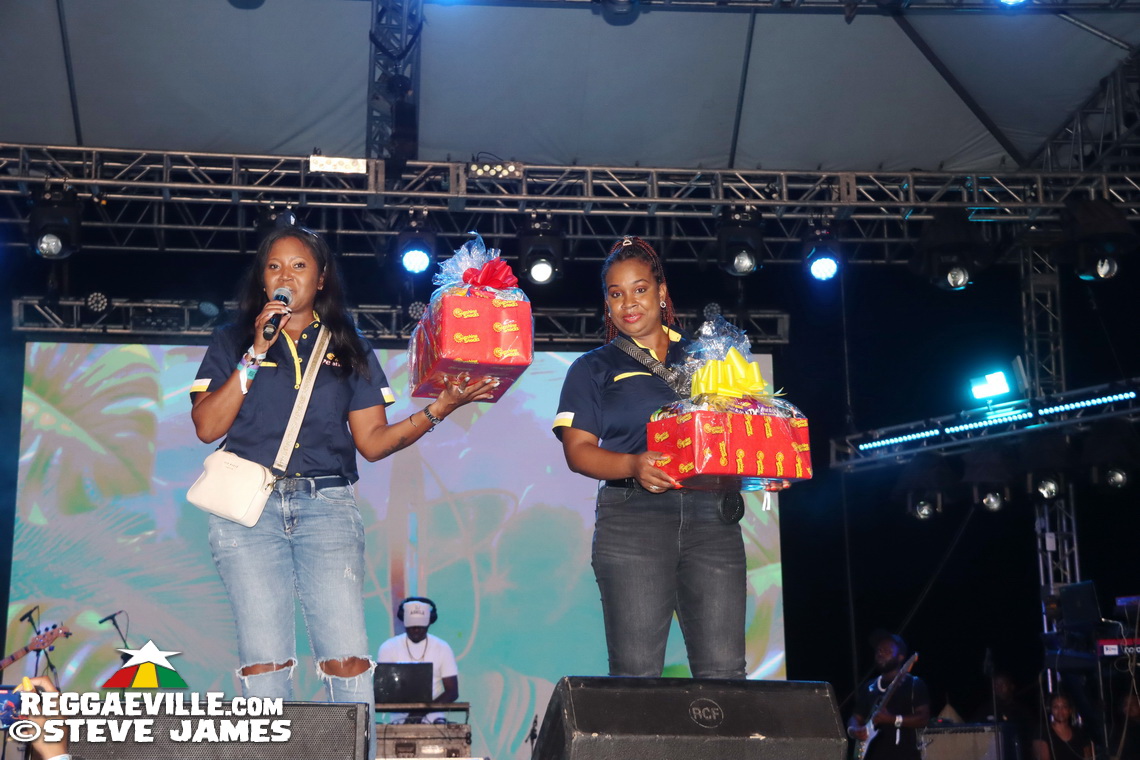 Beenie Man, Harry Toddler, Joby Jay, Iotosh, Royal Blu, Amanyea