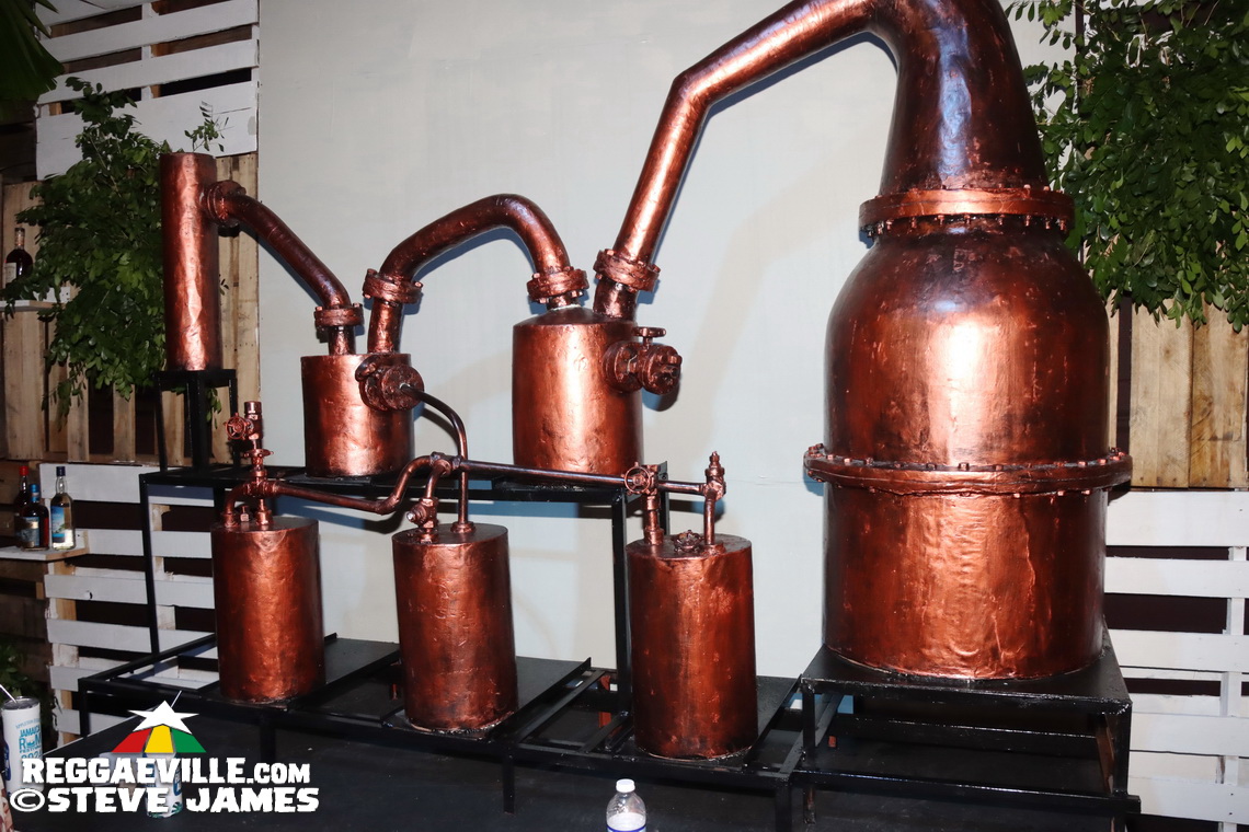 Beenie Man, Harry Toddler, Joby Jay, Iotosh, Royal Blu, Amanyea