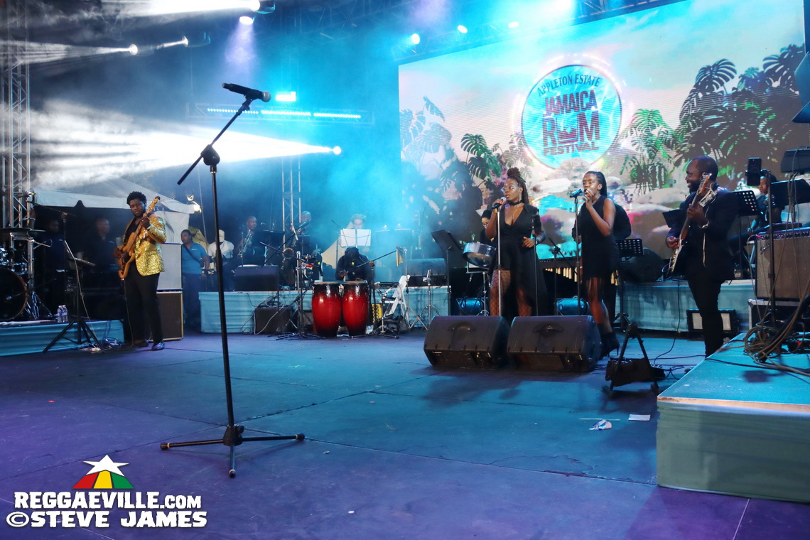 Beenie Man, Harry Toddler, Joby Jay, Iotosh, Royal Blu, Amanyea