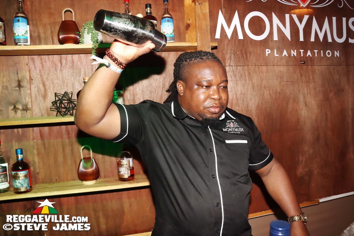 Beenie Man, Harry Toddler, Joby Jay, Iotosh, Royal Blu, Amanyea