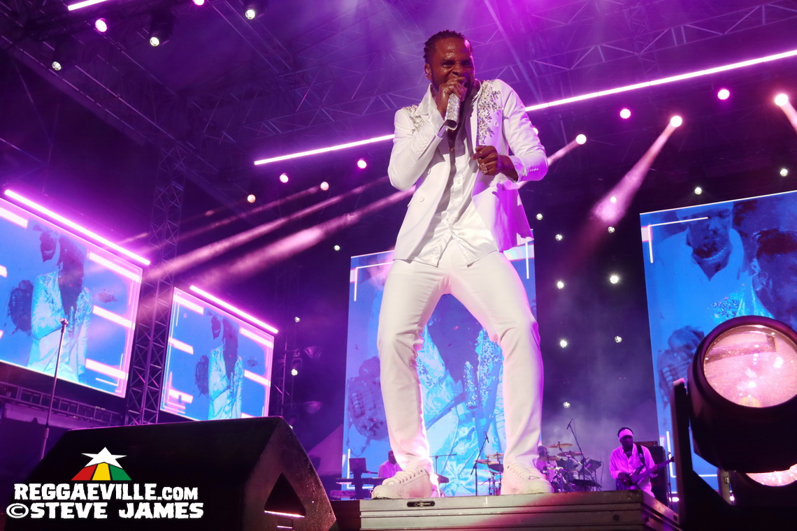 Dexta Daps with Qyor, 450