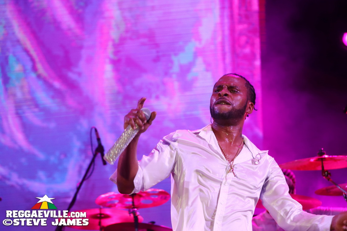 Dexta Daps with Qyor, 450