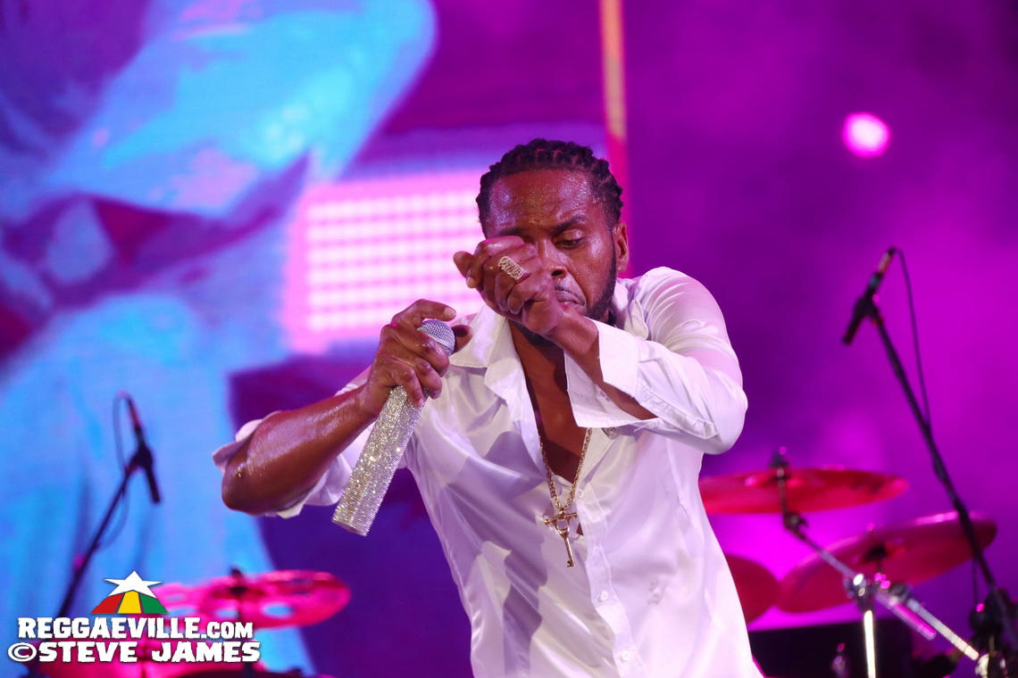 Dexta Daps with Qyor, 450