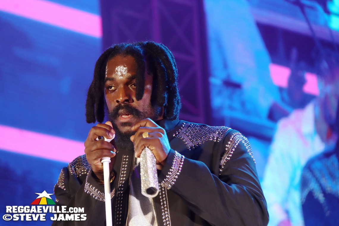 Dexta Daps with Qyor, 450