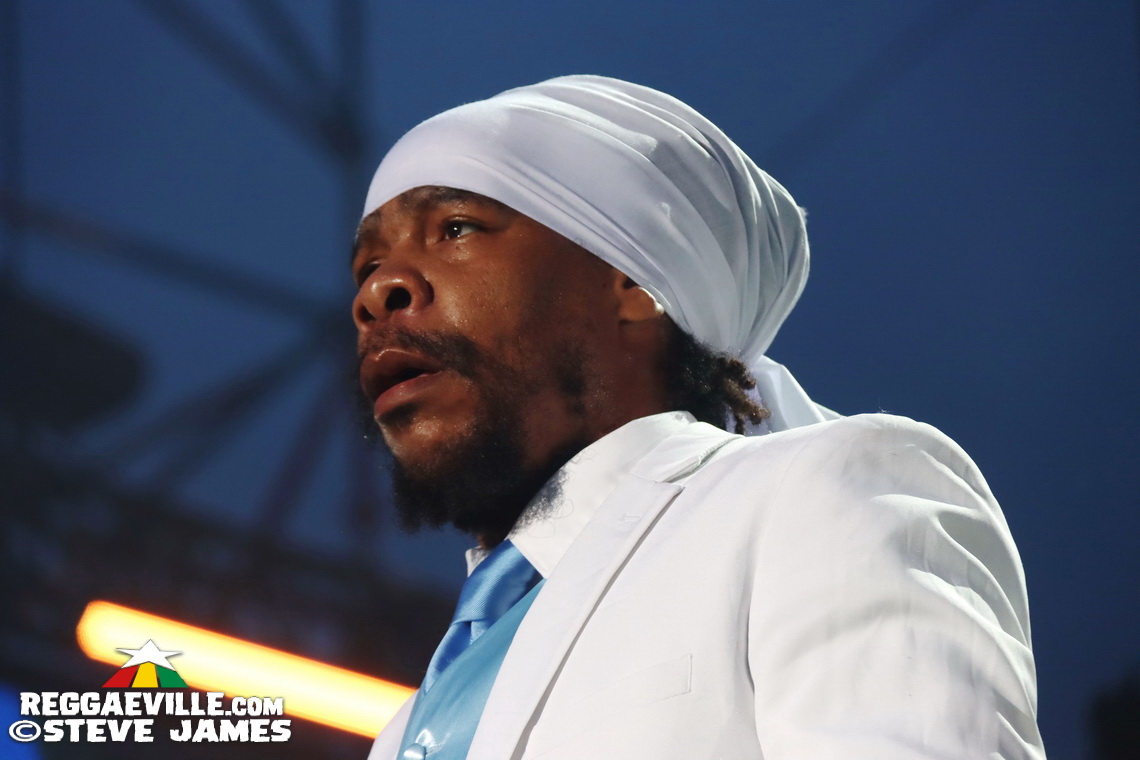 Capleton, Turbulence