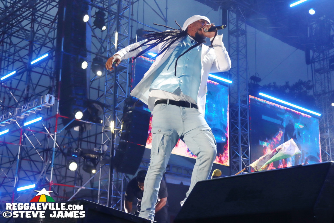 Capleton, Turbulence