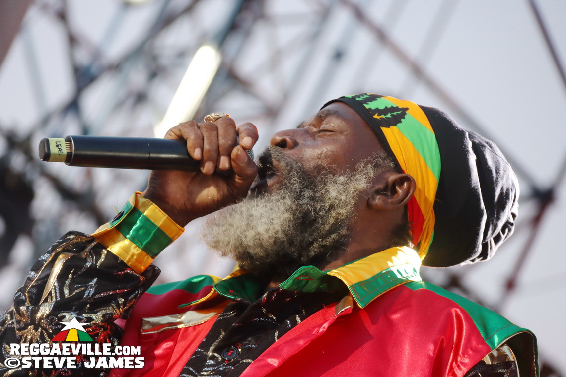 Capleton, Turbulence