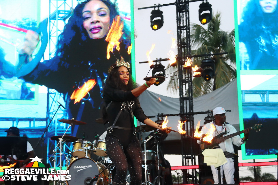 Capleton, Turbulence