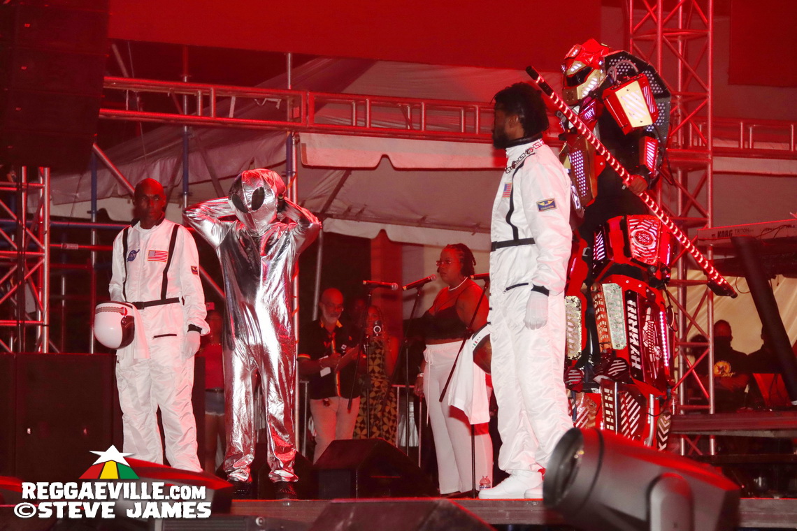 Nigy Boy, Sevana, Ras-I