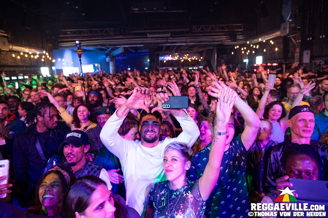 Dub FX feat. Mr. Woodnote, Anthony B & House of Riddim