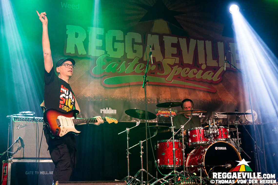 Dub FX feat. Mr. Woodnote, Anthony B & House of Riddim