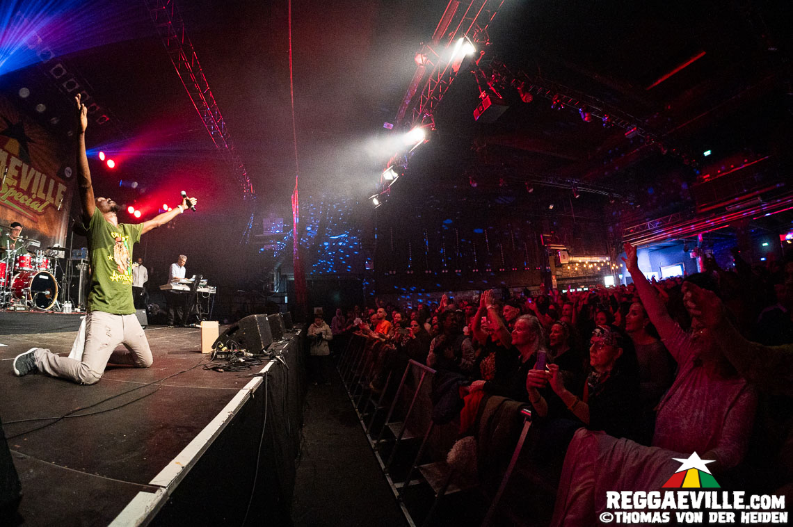 Dub FX feat. Mr. Woodnote, Anthony B & House of Riddim