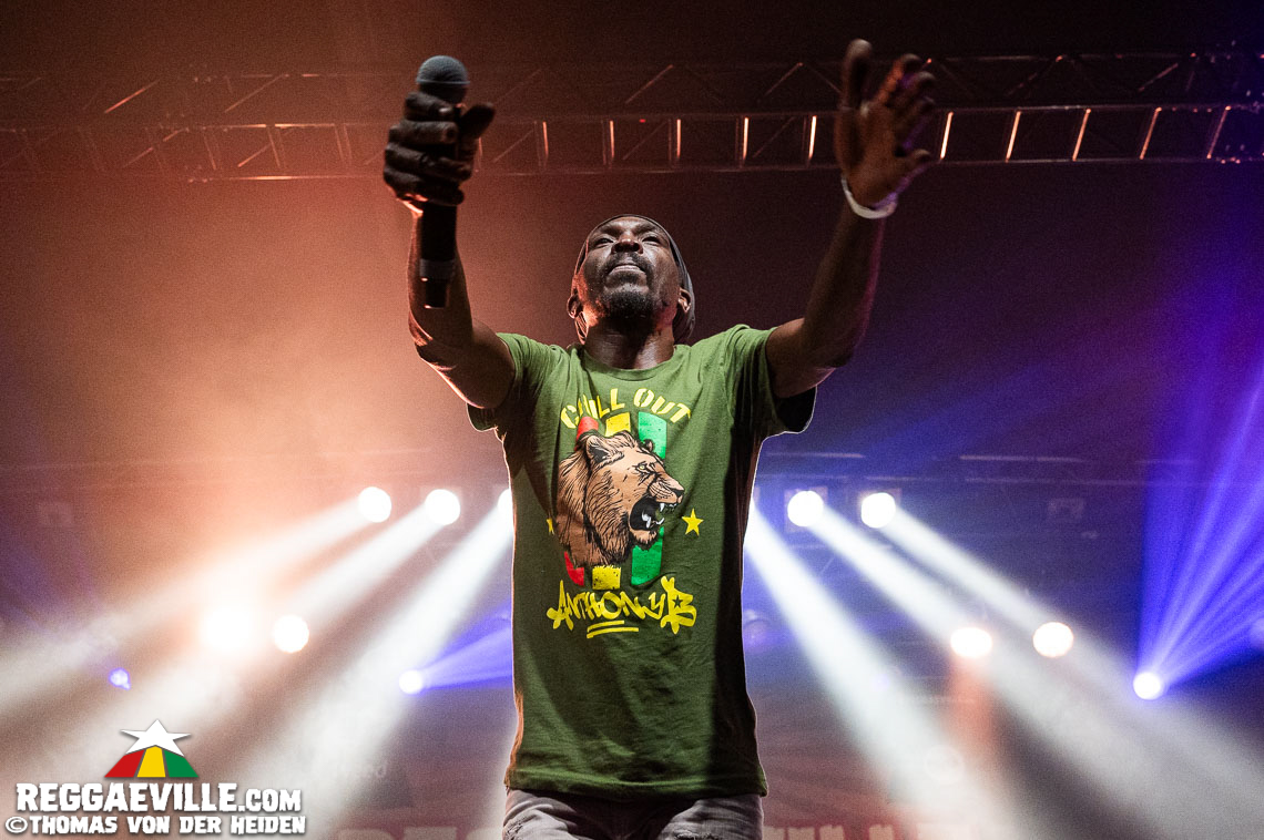 Dub FX feat. Mr. Woodnote, Anthony B & House of Riddim