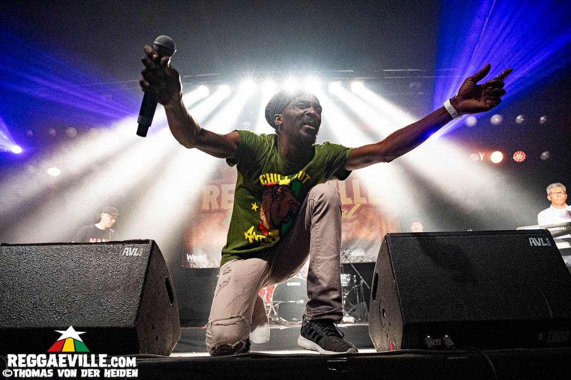 Dub FX feat. Mr. Woodnote, Anthony B & House of Riddim