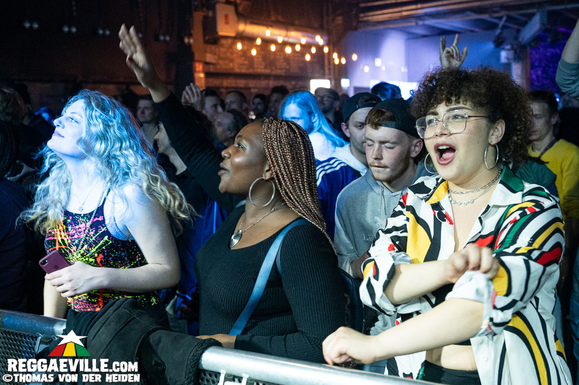 Dub FX feat. Mr. Woodnote, Anthony B & House of Riddim