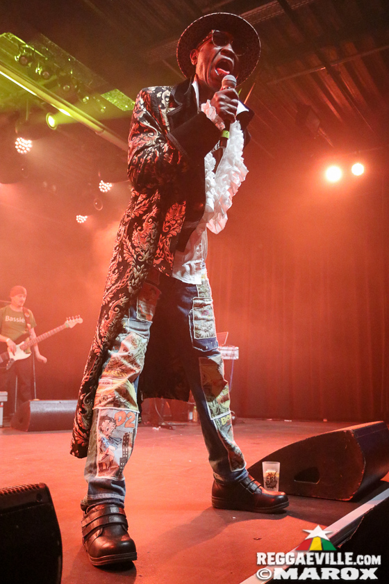 Dub FX feat. Mr. Woodnote, Anthony B, Eek-A-Mouse, Yaksta & House of Riddim