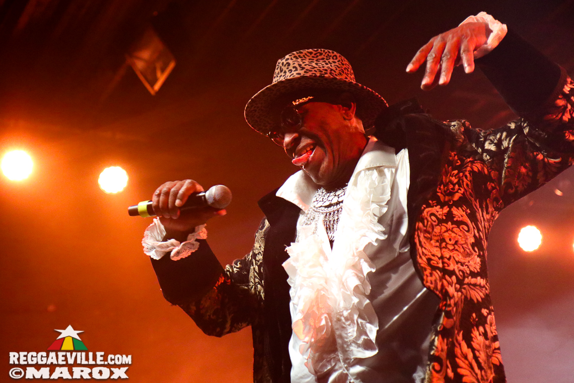 Dub FX feat. Mr. Woodnote, Anthony B, Eek-A-Mouse, Yaksta & House of Riddim