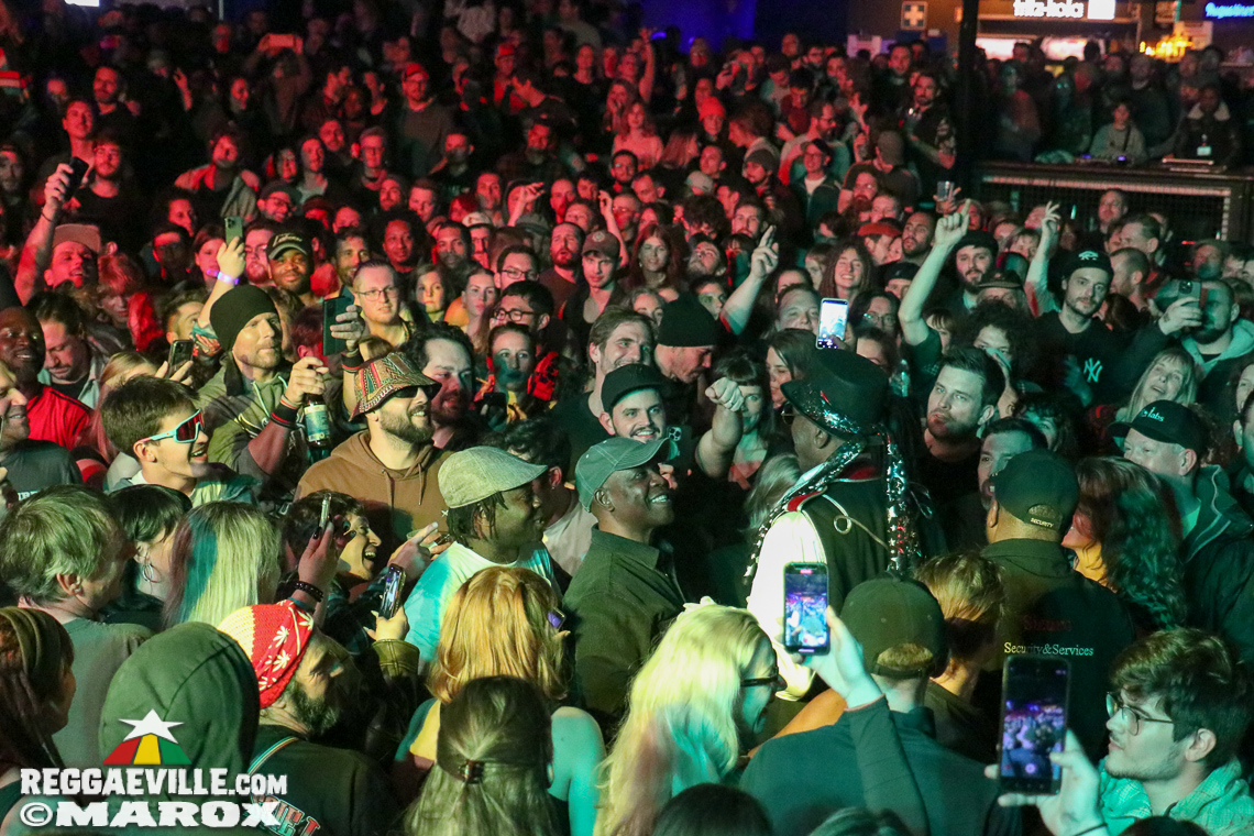 Dub FX feat. Mr. Woodnote, Anthony B, Eek-A-Mouse, Yaksta & House of Riddim