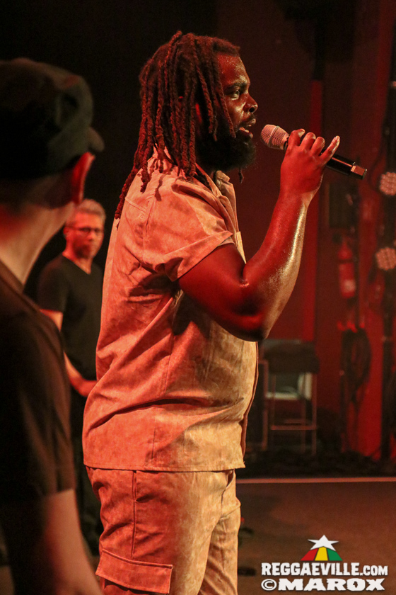 Dub FX feat. Mr. Woodnote, Anthony B, Eek-A-Mouse, Yaksta & House of Riddim