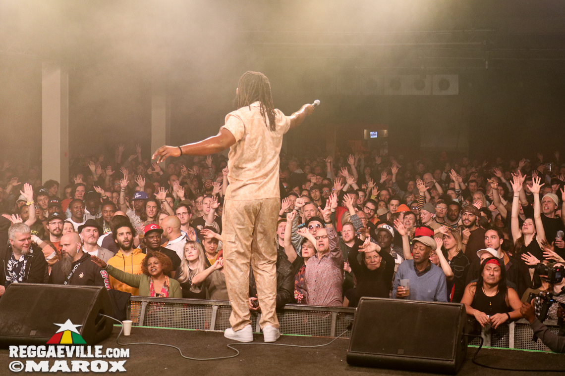 Dub FX feat. Mr. Woodnote, Anthony B, Eek-A-Mouse, Yaksta & House of Riddim