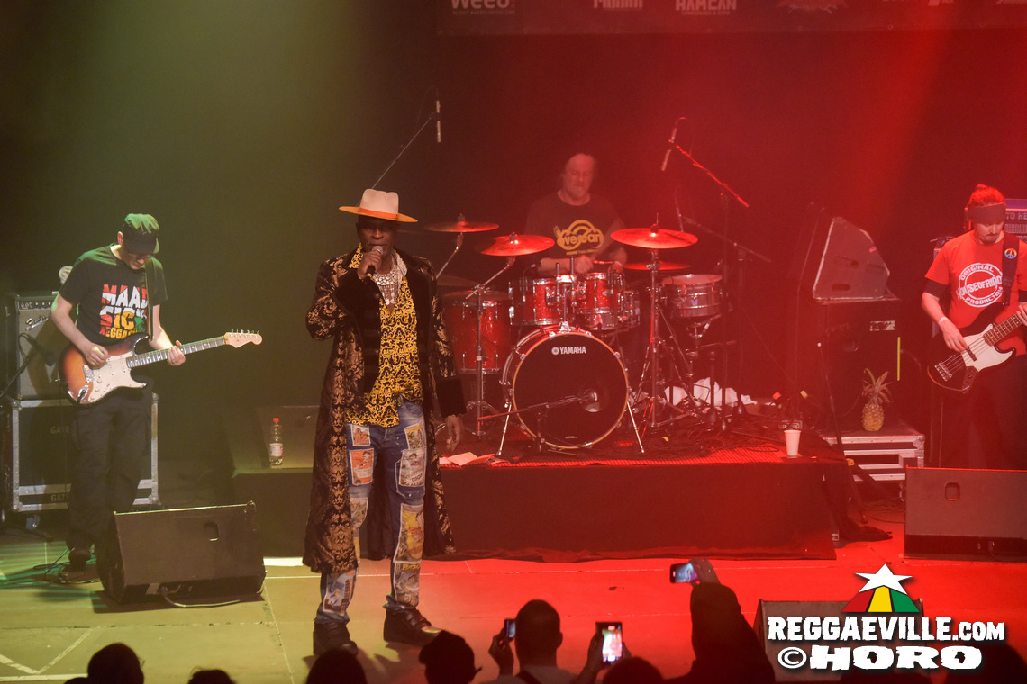 Eek-A-Mouse, Yaksta, House of Riddim