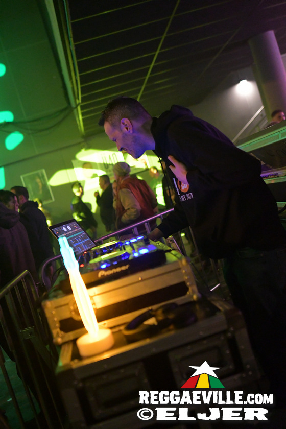 Dub FX feat. Mr. Woodnote, Anthony B & House of Riddim