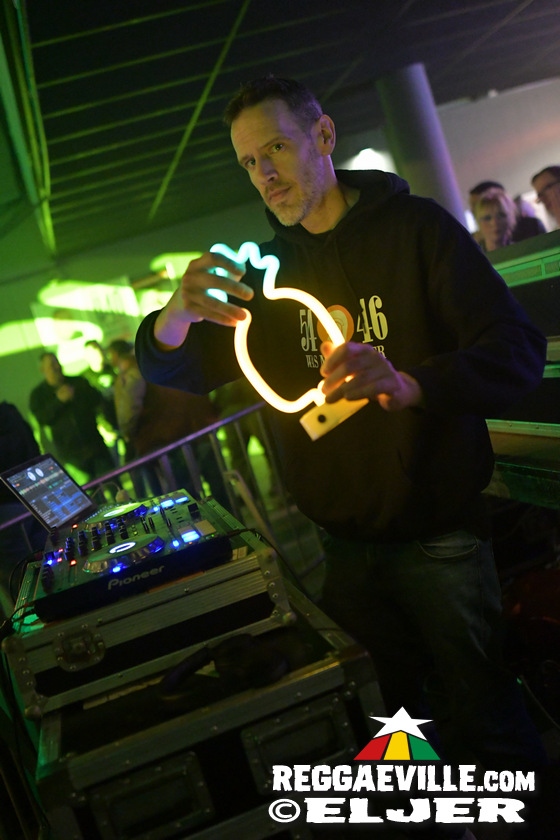 Dub FX feat. Mr. Woodnote, Anthony B & House of Riddim