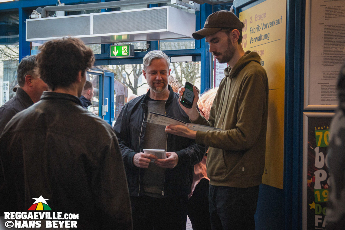 Dub FX feat. Mr. Woodnote, Anthony B, Eek-A-Mouse, Yaksta & House of Riddim