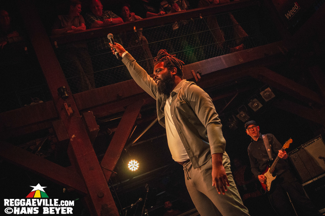 Dub FX feat. Mr. Woodnote, Anthony B, Eek-A-Mouse, Yaksta & House of Riddim