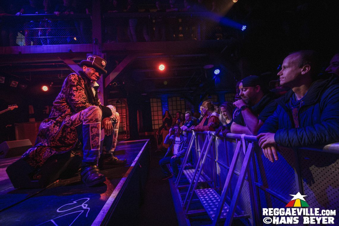 Dub FX feat. Mr. Woodnote, Anthony B, Eek-A-Mouse, Yaksta & House of Riddim