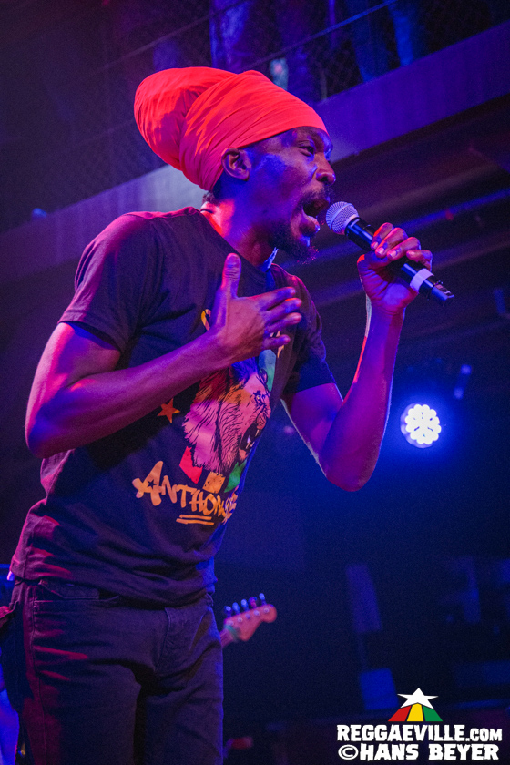 Dub FX feat. Mr. Woodnote, Anthony B, Eek-A-Mouse, Yaksta & House of Riddim