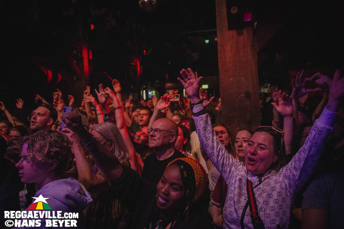 Dub FX feat. Mr. Woodnote, Anthony B, Eek-A-Mouse, Yaksta & House of Riddim