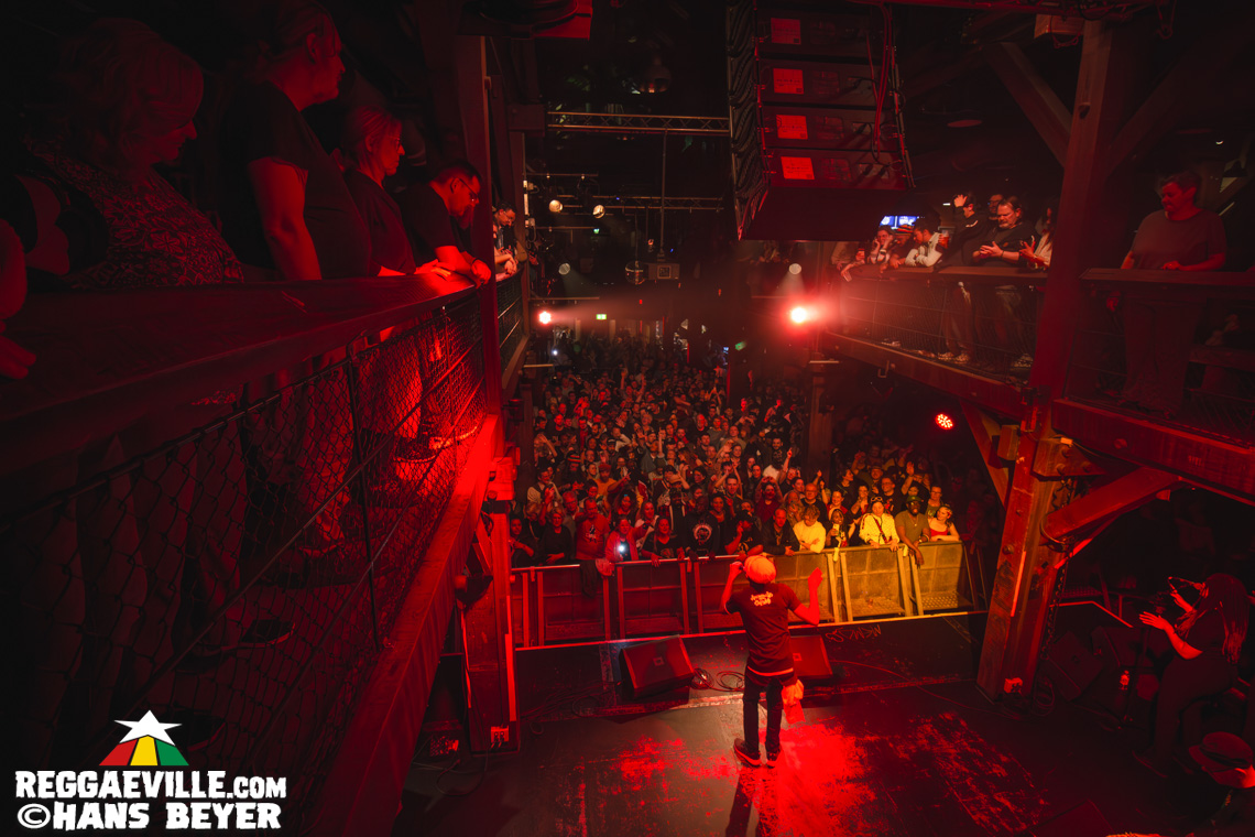 Dub FX feat. Mr. Woodnote, Anthony B, Eek-A-Mouse, Yaksta & House of Riddim