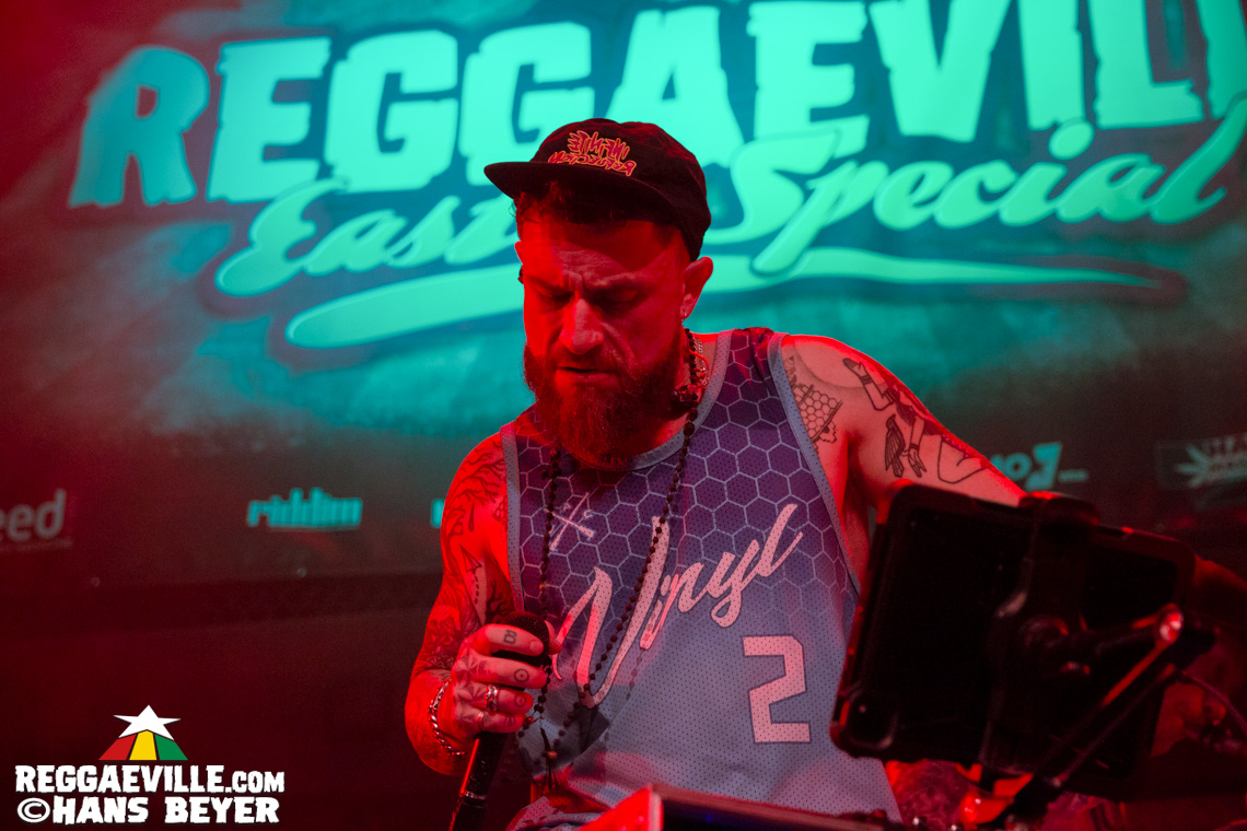 Dub FX feat. Mr. Woodnote, Anthony B, Eek-A-Mouse, Yaksta & House of Riddim