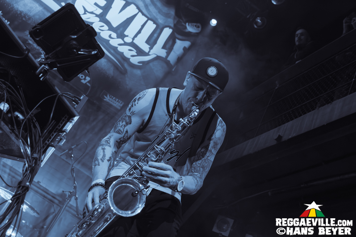 Dub FX feat. Mr. Woodnote, Anthony B, Eek-A-Mouse, Yaksta & House of Riddim