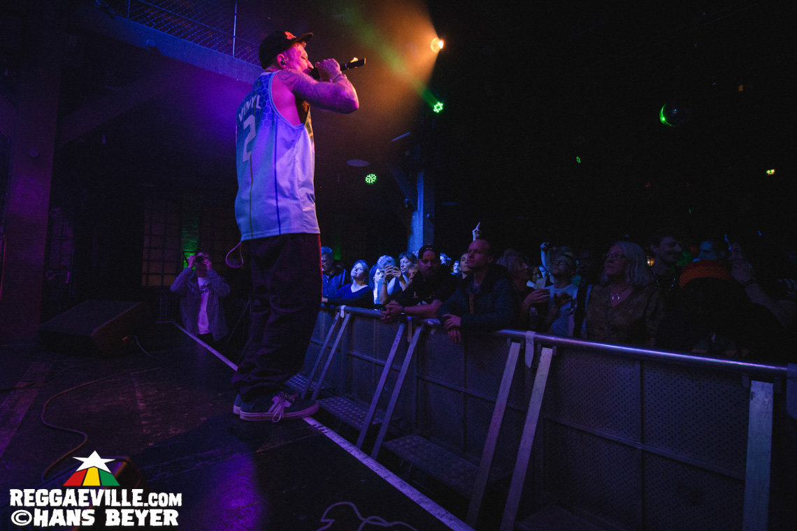 Dub FX feat. Mr. Woodnote, Anthony B, Eek-A-Mouse, Yaksta & House of Riddim