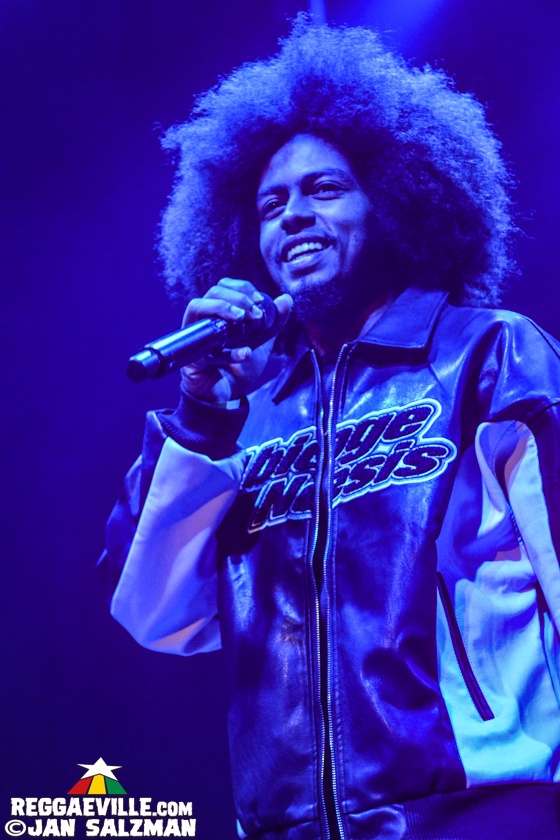 Sean Paul, Farina, Chi Ching Ching, Quan-Dajai, Ras Ajai