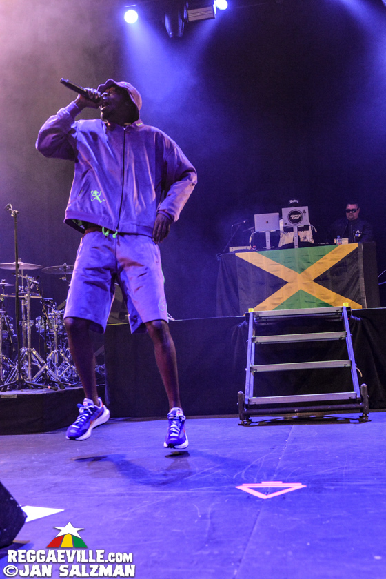 Sean Paul, Farina, Chi Ching Ching, Quan-Dajai, Ras Ajai