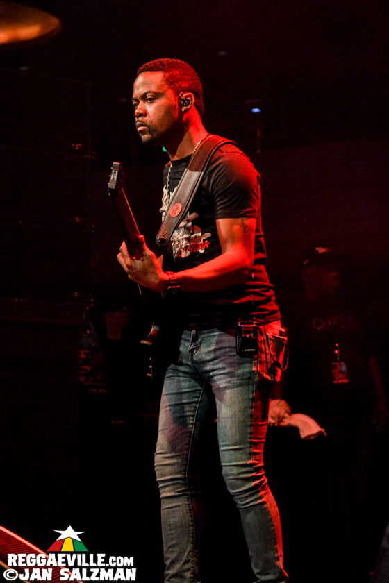 Sean Paul, Farina, Chi Ching Ching, Quan-Dajai, Ras Ajai