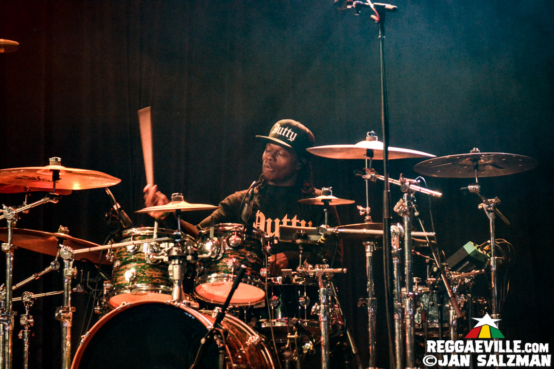 Sean Paul, Farina, Chi Ching Ching, Quan-Dajai, Ras Ajai