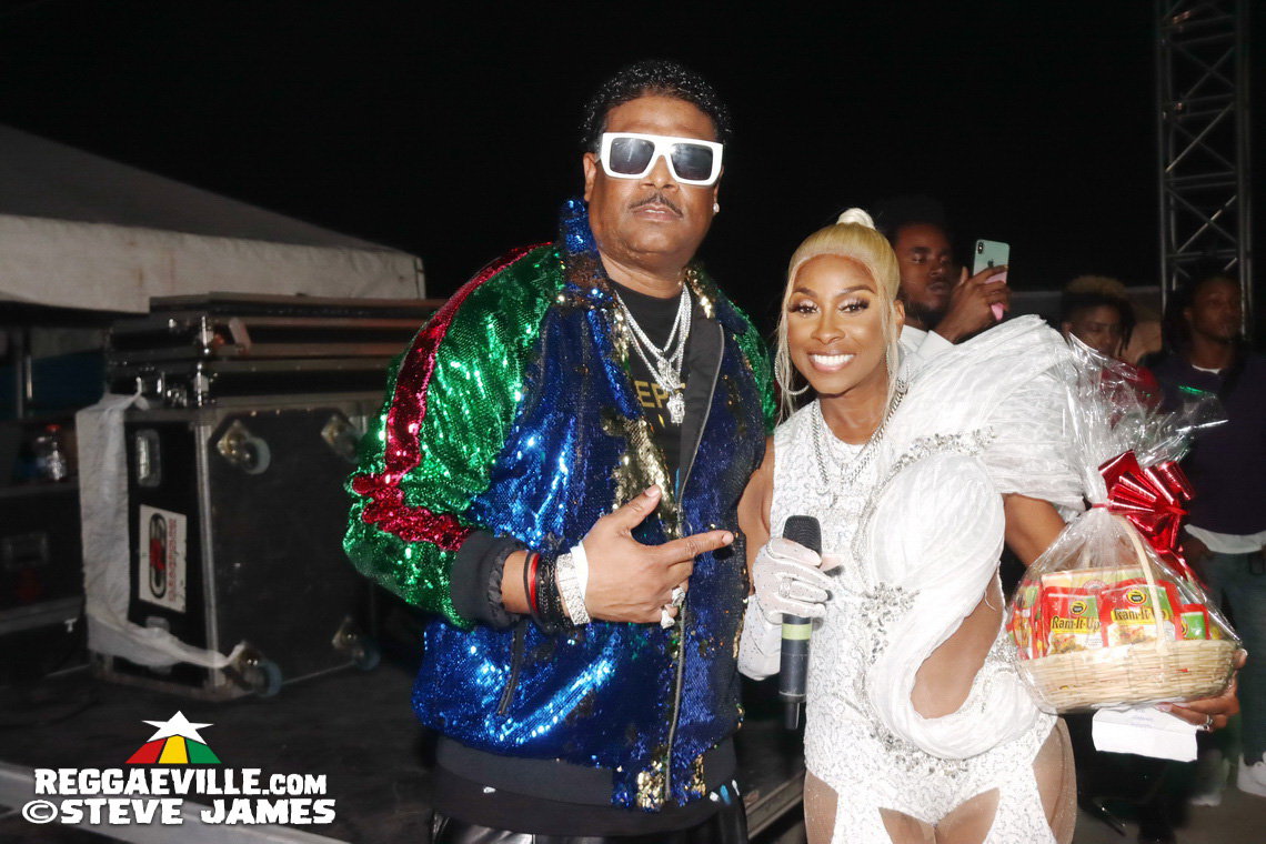 Turbulence, Capleton, Tanya Stephens, Macka Diamond, Bugle, Chuck Fenda