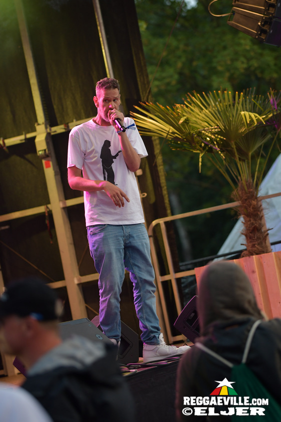 Andrew Murphy, Top Gyal, Queen Tafari, Amiaz.