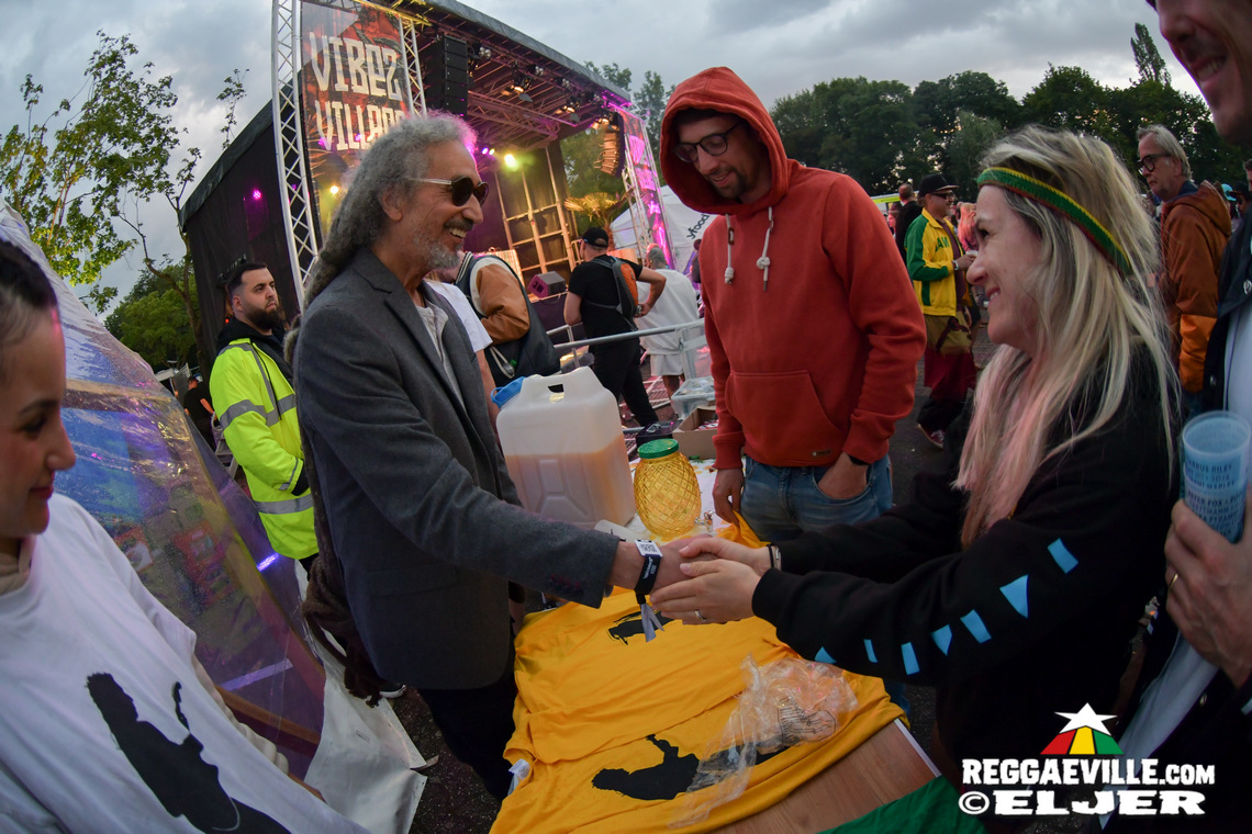 Andrew Murphy, Top Gyal, Queen Tafari, Amiaz.