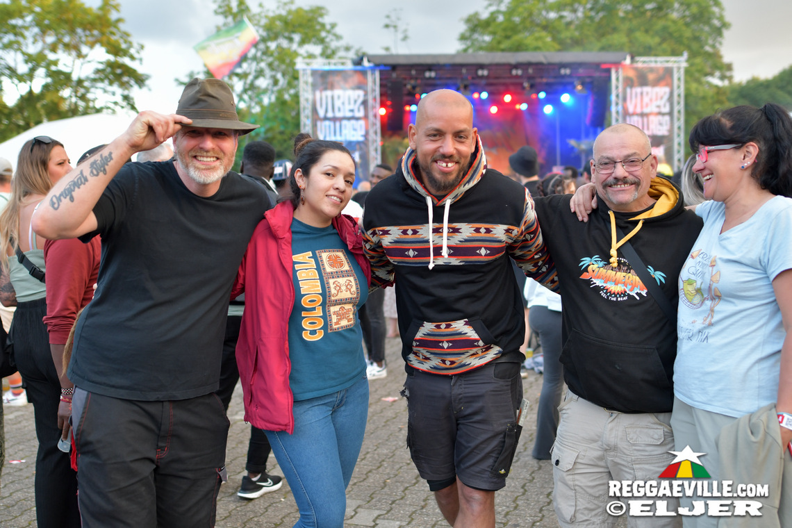 Andrew Murphy, Top Gyal, Queen Tafari, Amiaz.