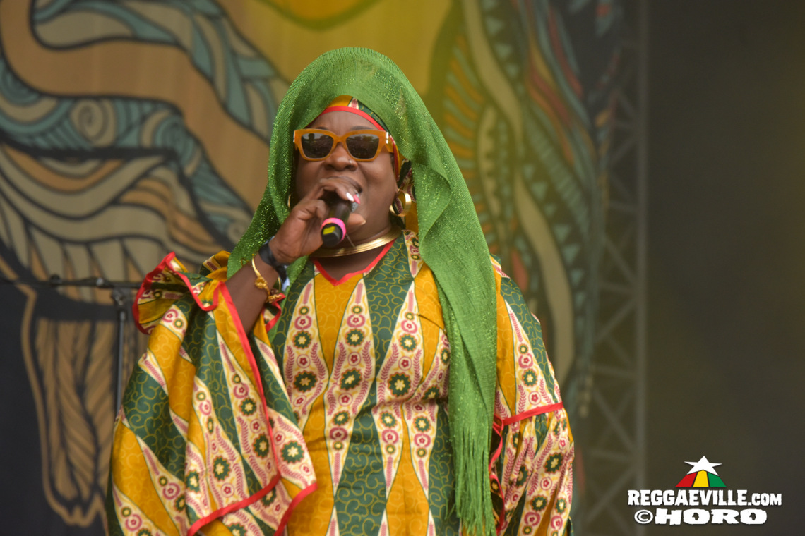 Queen Omega, J Boog, L'Entourloop