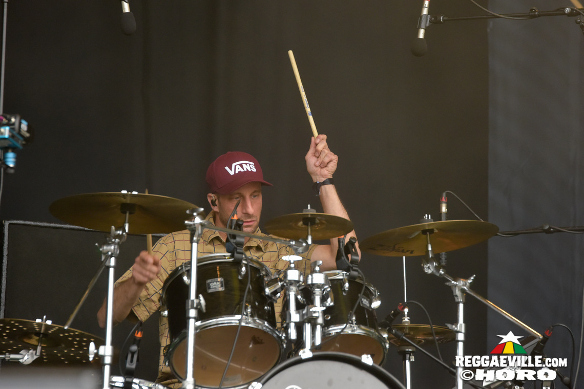 Queen Omega, J Boog, L'Entourloop