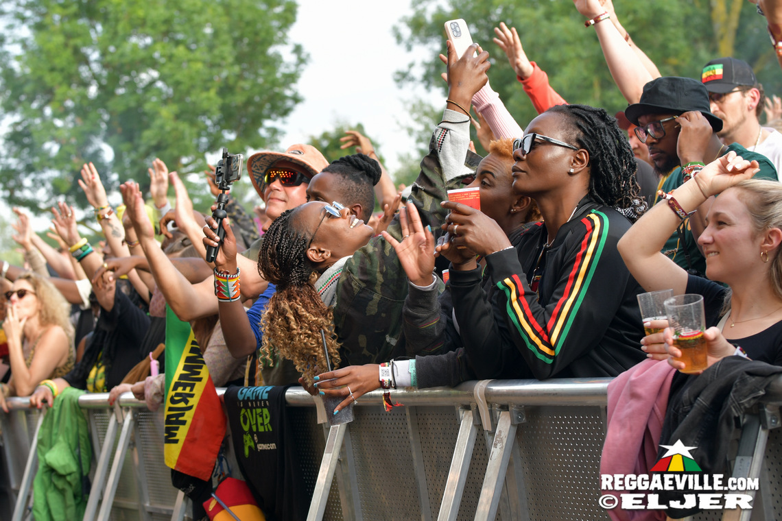 Queen Omega, J Boog, L'Entourloop