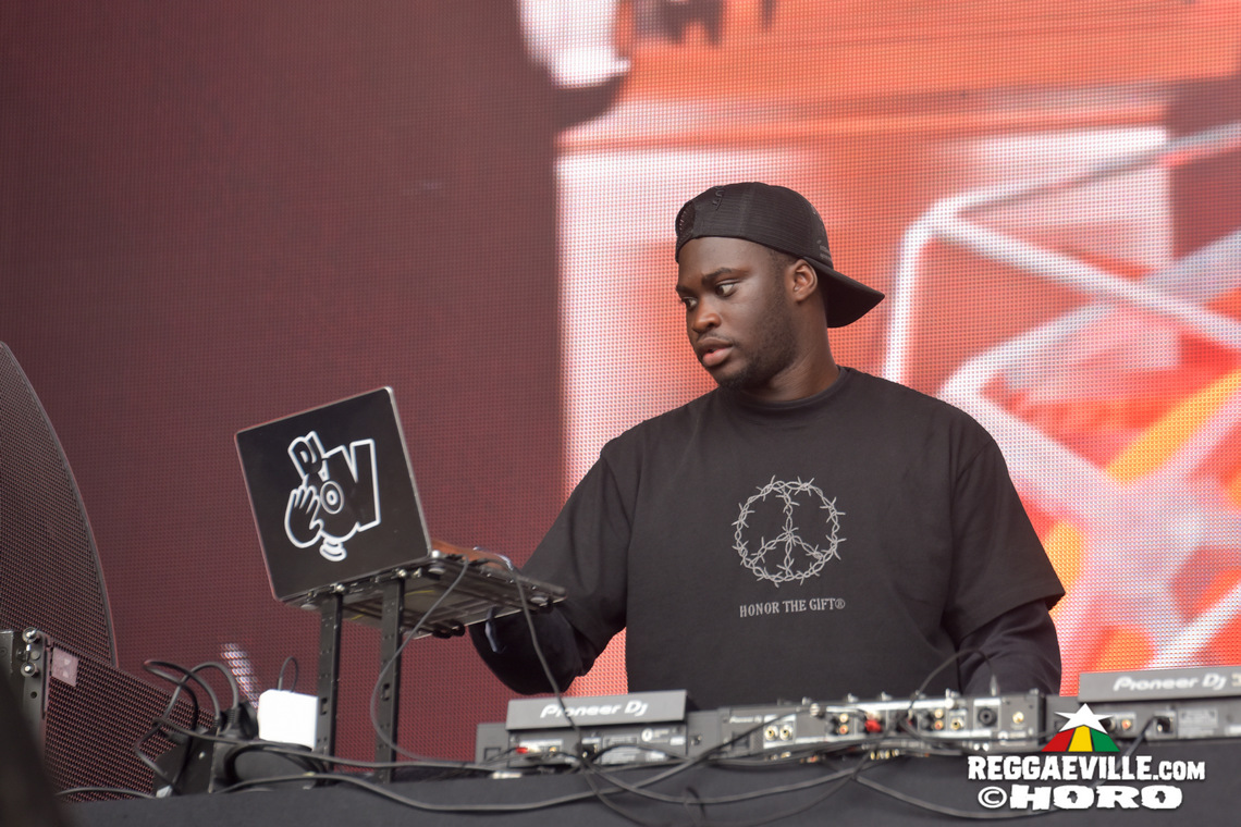 Stonebwoy, Samora, Martin Jondo feat. Junior Carl